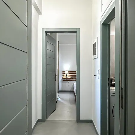 Raches Sea View Apartment Methana